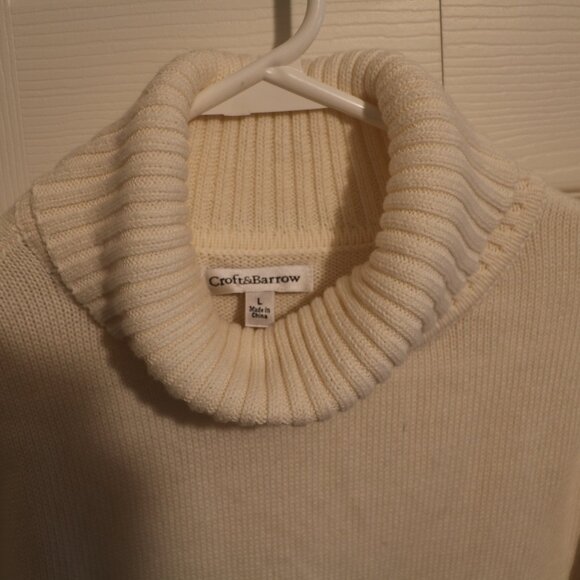 Croft & Barrow Womens L Turtle Neck Two Tone Sweater - Picture 2 of 3